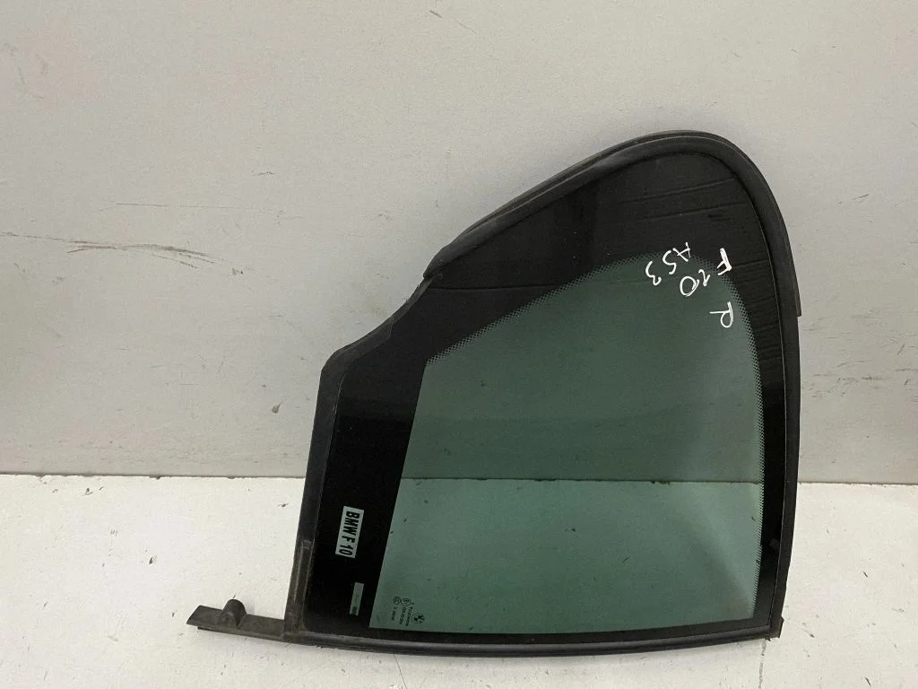 Mazais „A" aizmugurējo durvju stikls – BMW 5. sērija F10 F11 (2009-2016)