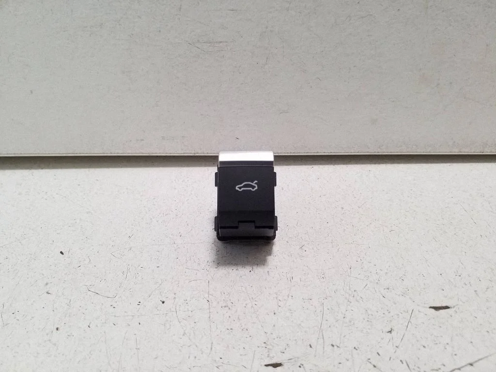 Tailgate opening switch 4M0959831A