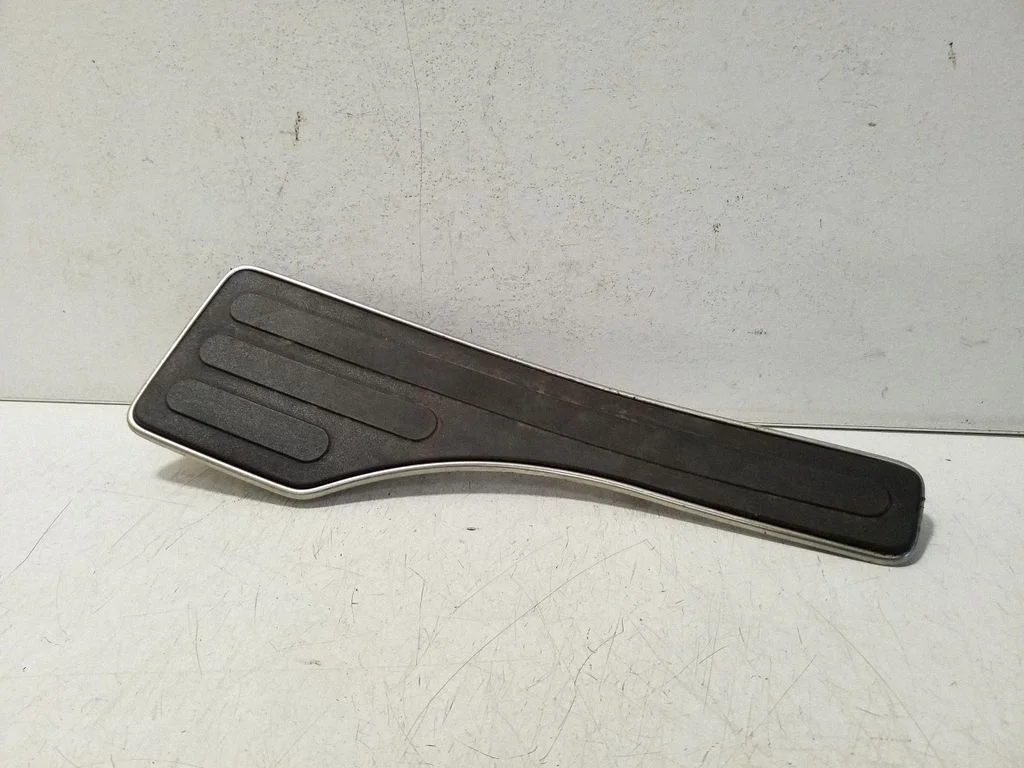 Foot rest pad/dead pedal