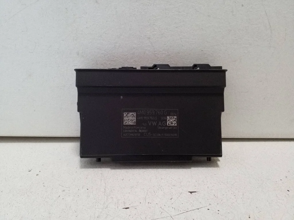 Seat control module 4M0959760G