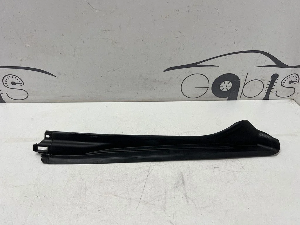 Aizmugurējā vāka apdare – BMW i4 (2021-)