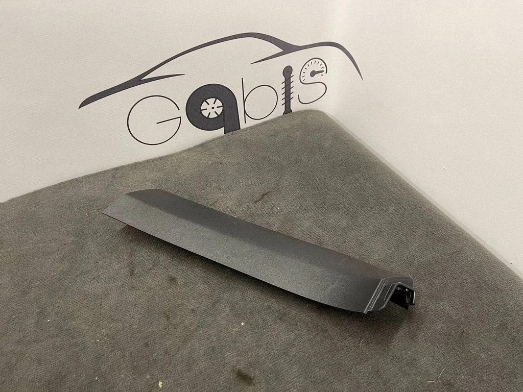 Tailgate trim 100925400G – Tesla Model S (2012-)