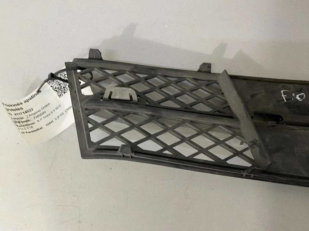 Atrapa przednia (grill) – BMW Seria 5 F10 F11 (2009-2016)