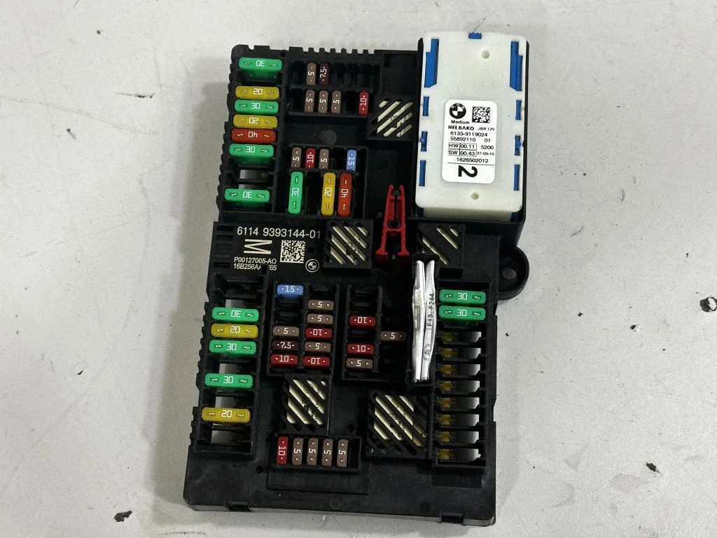 Drošinātāju kārba (komplekts) – BMW 7. sērija G11 G12 (2015-2022)