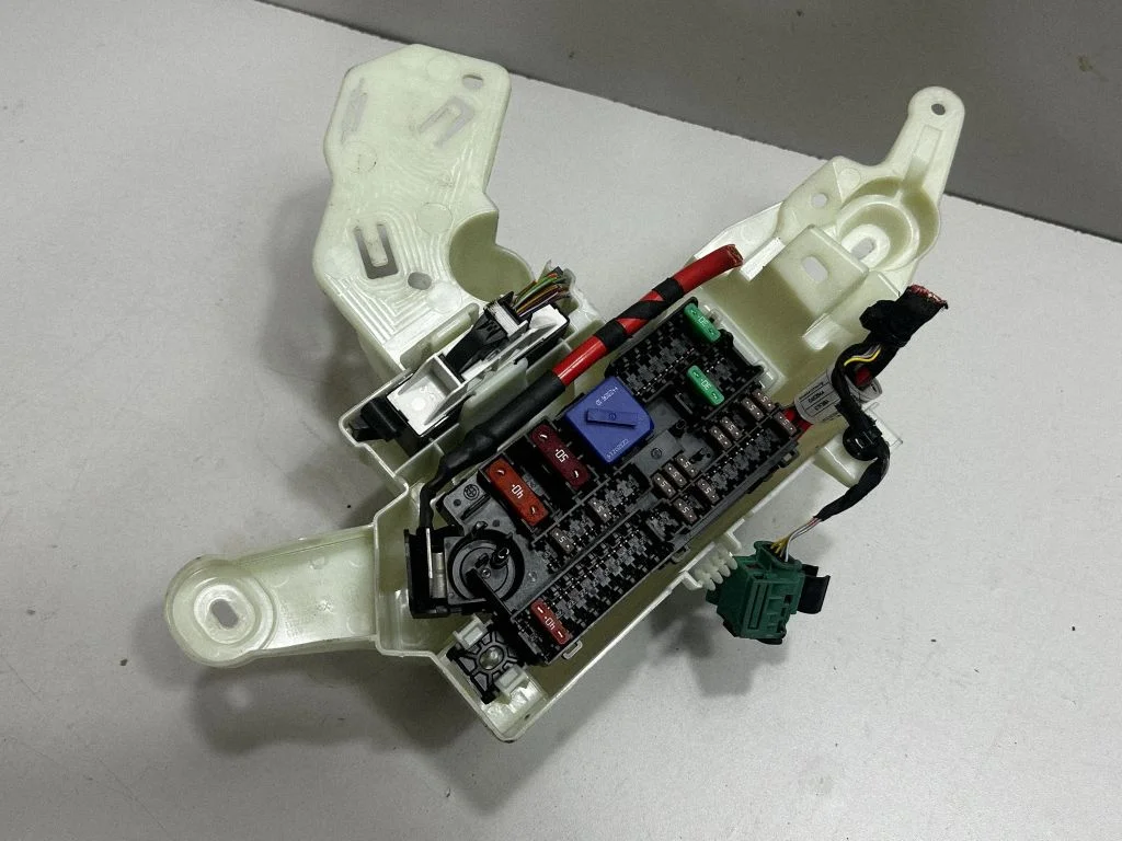 Drošinātāju bloks – BMW iX1 (2022-)