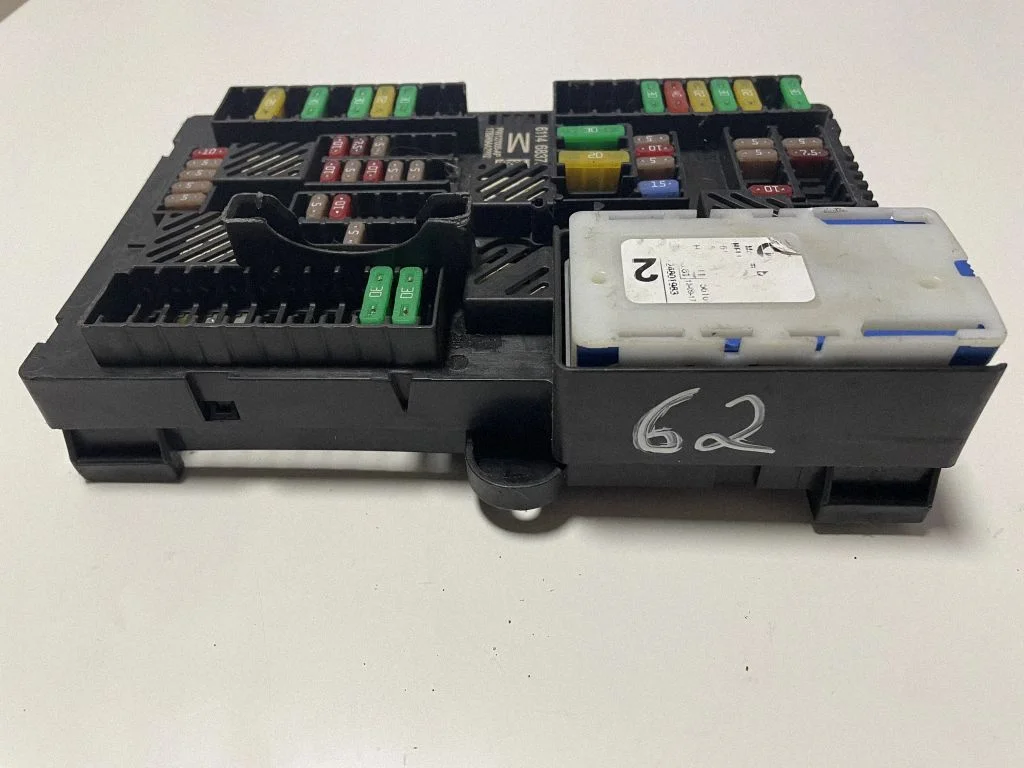 Drošinātāju bloks – BMW 8. sērija G14 (2018-)
