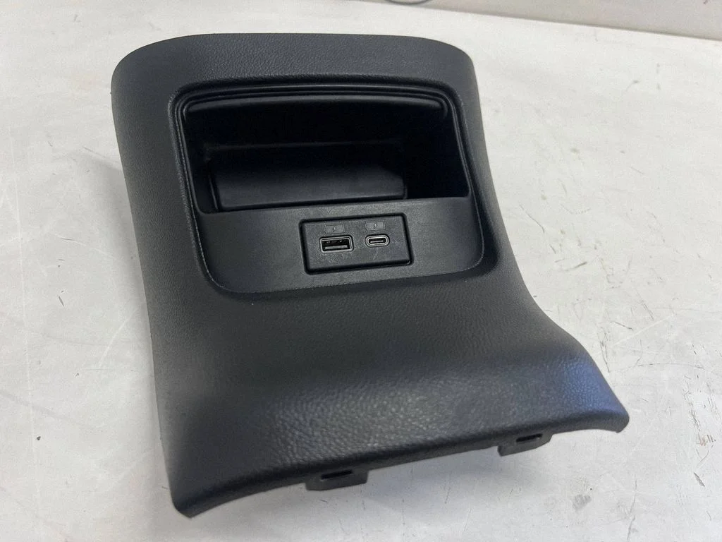 Other center console (tunnel) element – Alfa Romeo Stelvio (2016-)