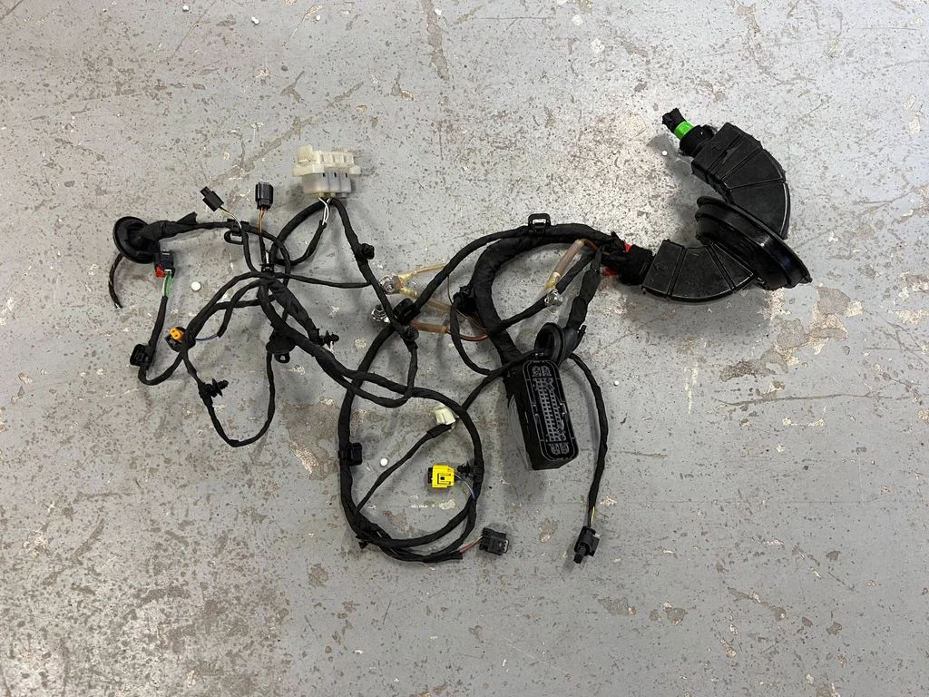 Kiti laidai/ instaliacija