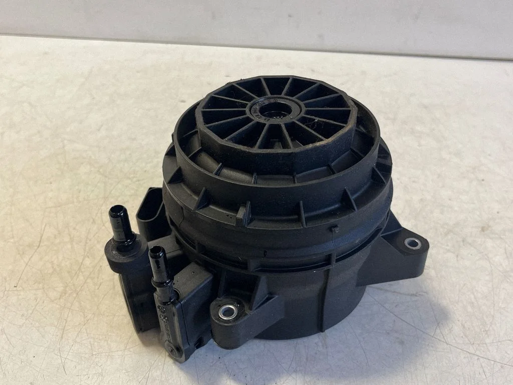 Fuel filter housing A6540902300