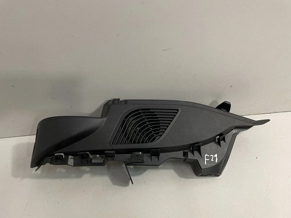 Cita salona detaļa – BMW 1. sērija F20 F21 (2011-2019)