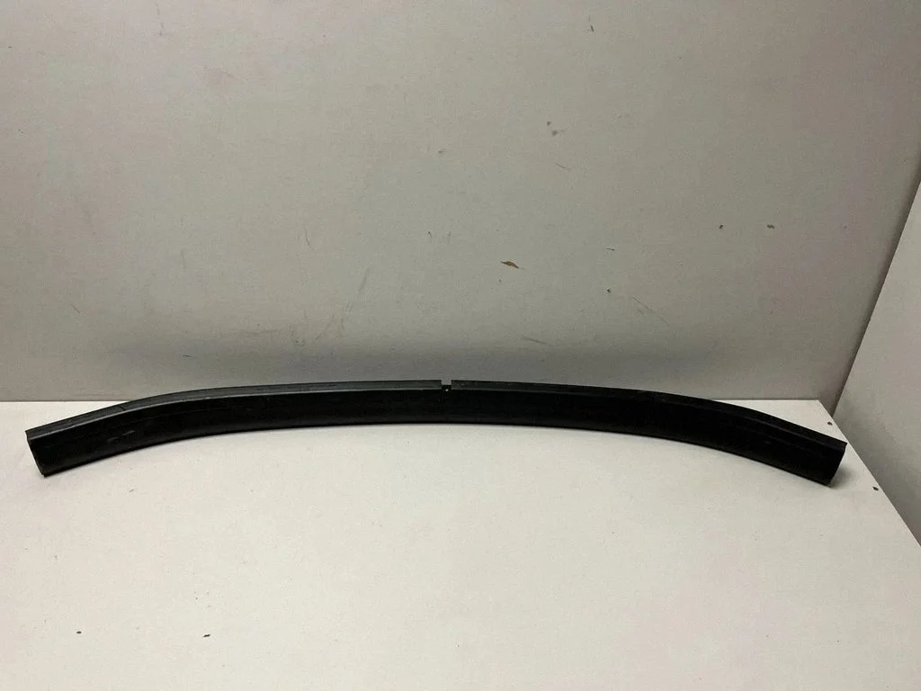 Kita variklio skyriaus detalė