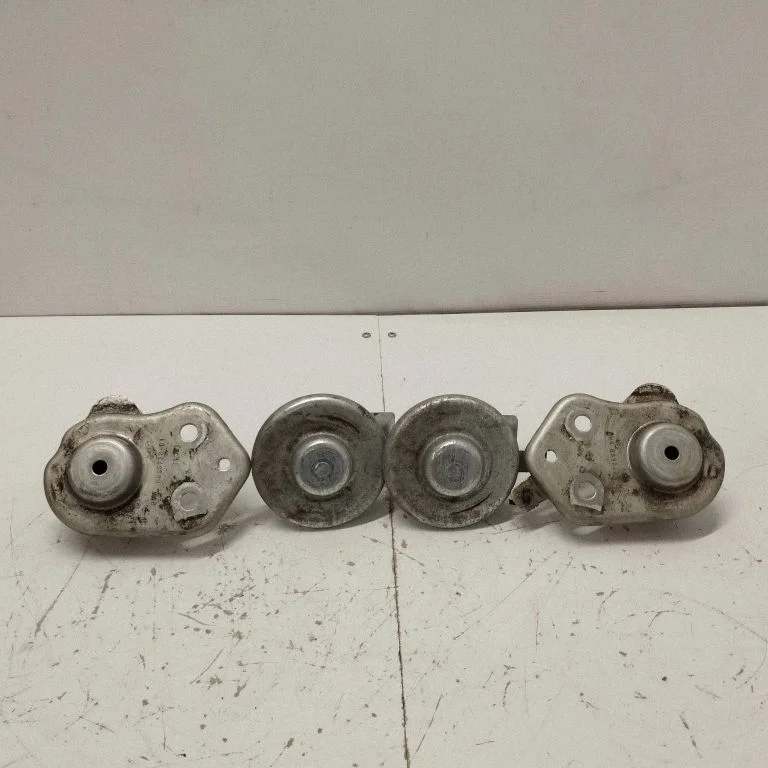Other rear suspension part 6895227