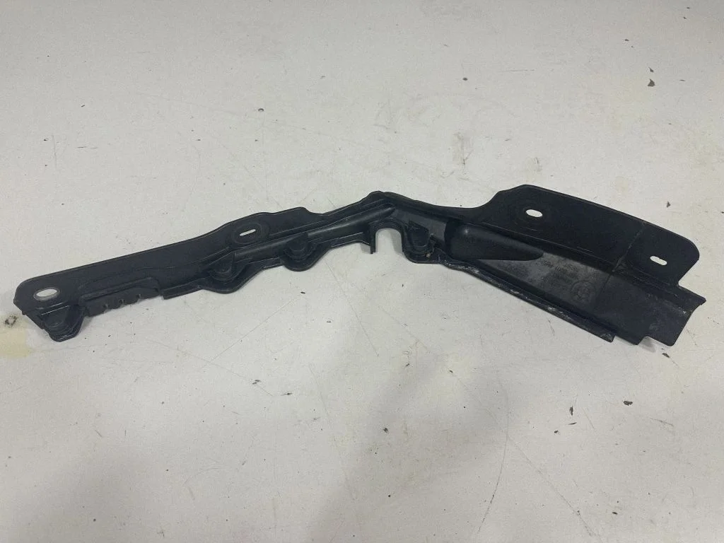 Other engine bay part – BMW 3 Series F30 F35 F31 (2012-2018)
