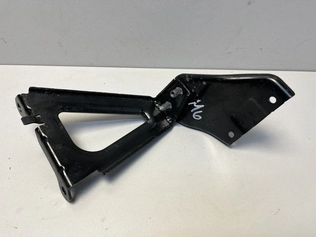 Other engine bay part 9478020