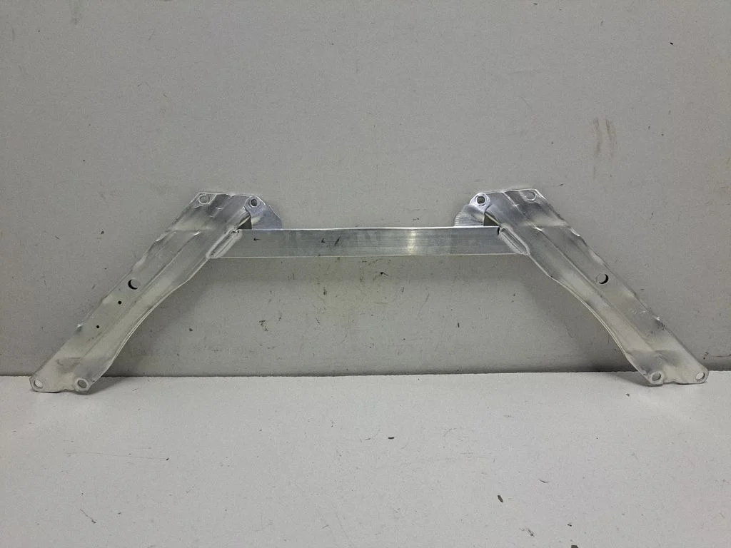 Kita variklio skyriaus detalė