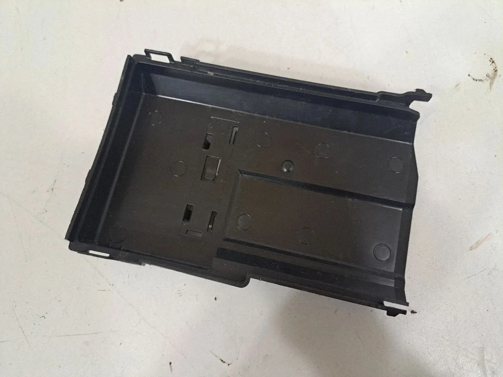 Kita variklio skyriaus detalė