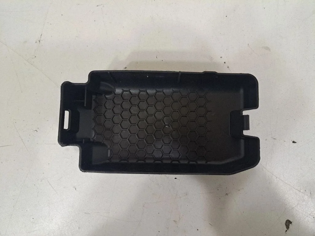 Kita variklio skyriaus detalė