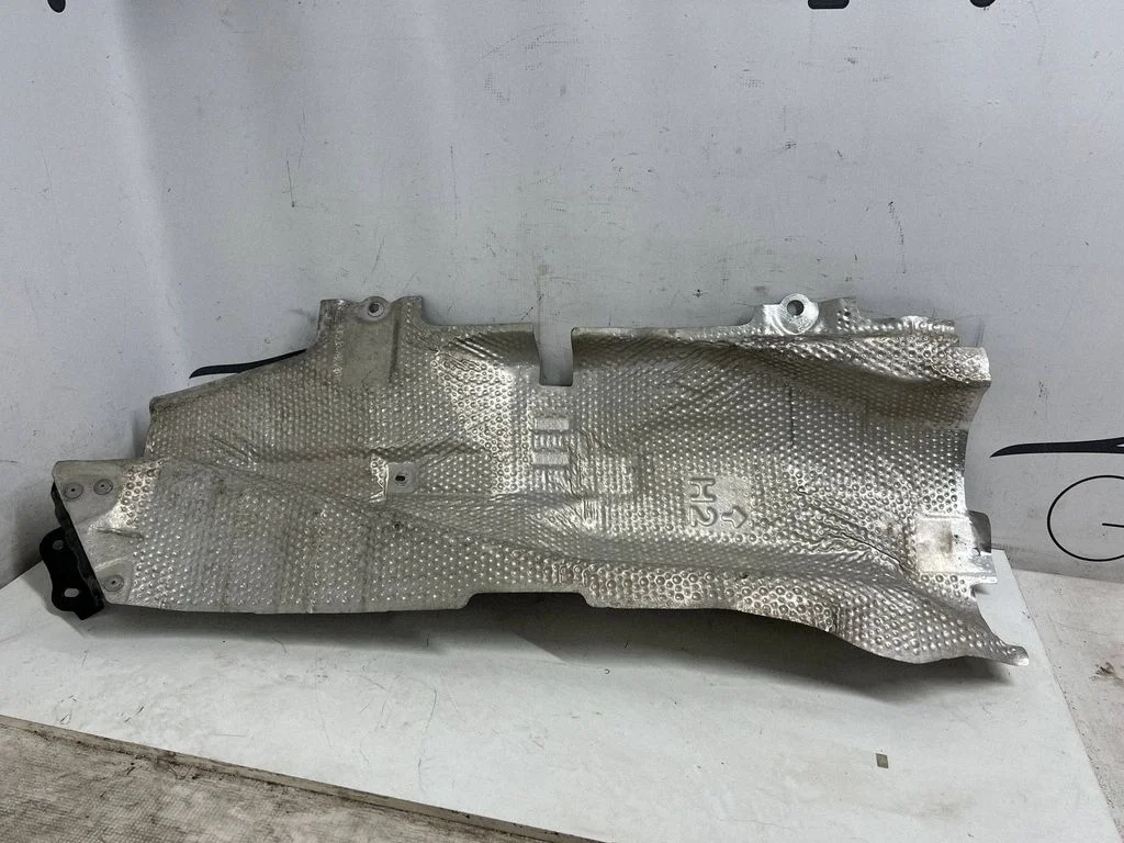 Exhaust heat shield