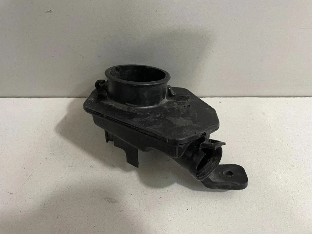 Other engine bay part – BMW X3 G01 (2018-2024)
