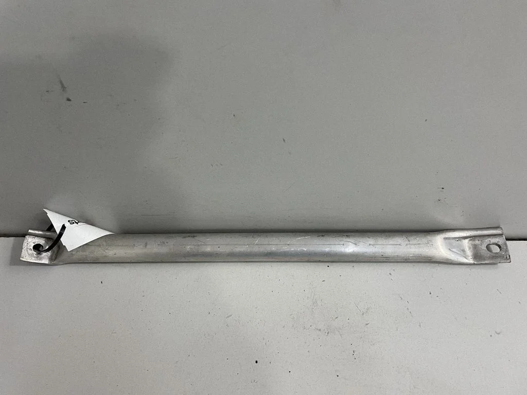 Kita variklio skyriaus detalė