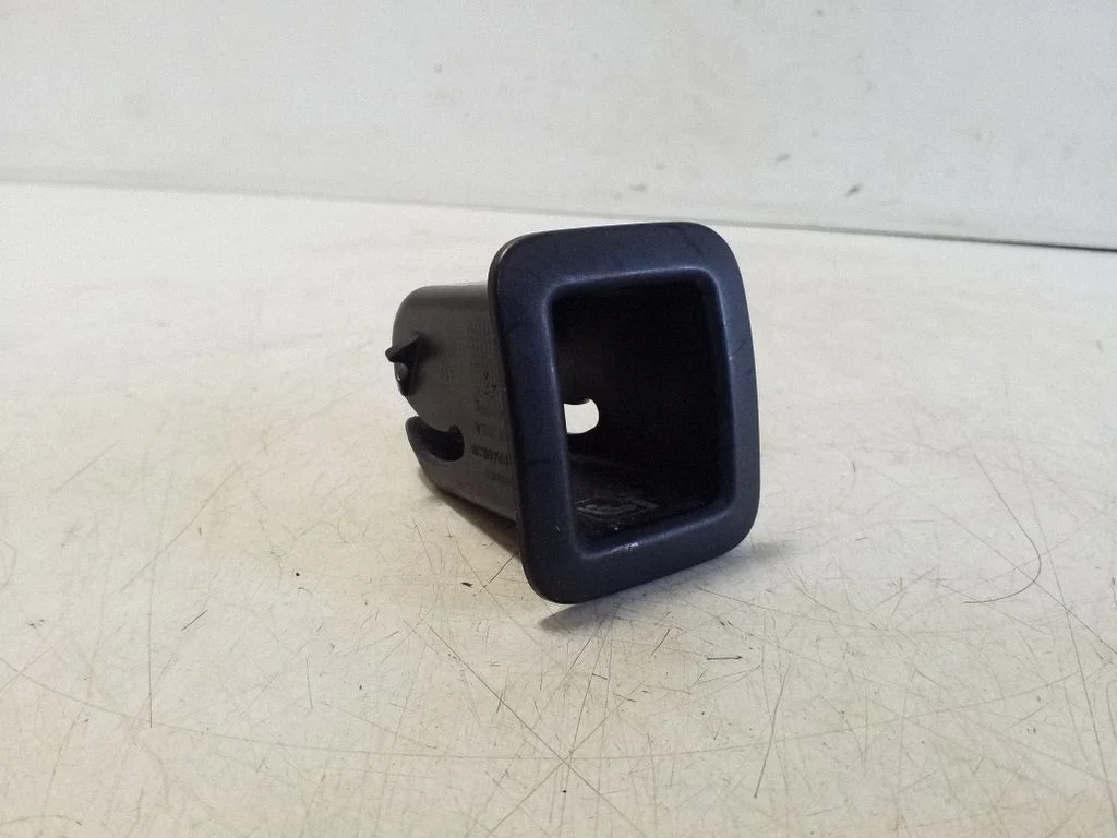 ISOFIX dangtelis