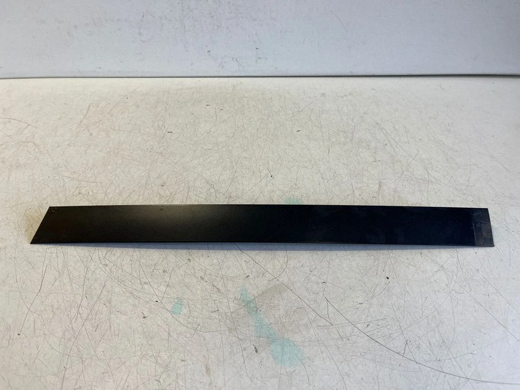Rear door windshield rail – BMW X3 F25 (2010-2017)