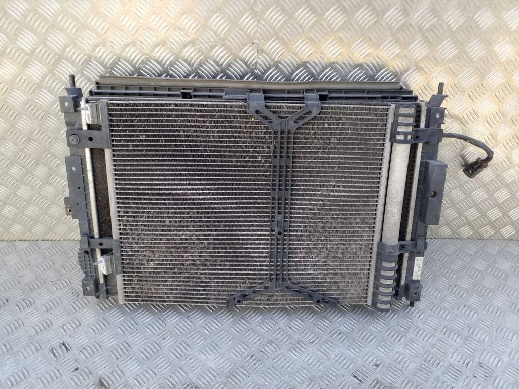 Radiaatorite komplekt 9809141780