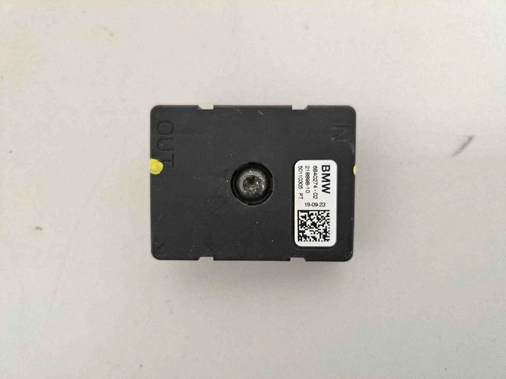 Antenas pastiprinātājs 6840274