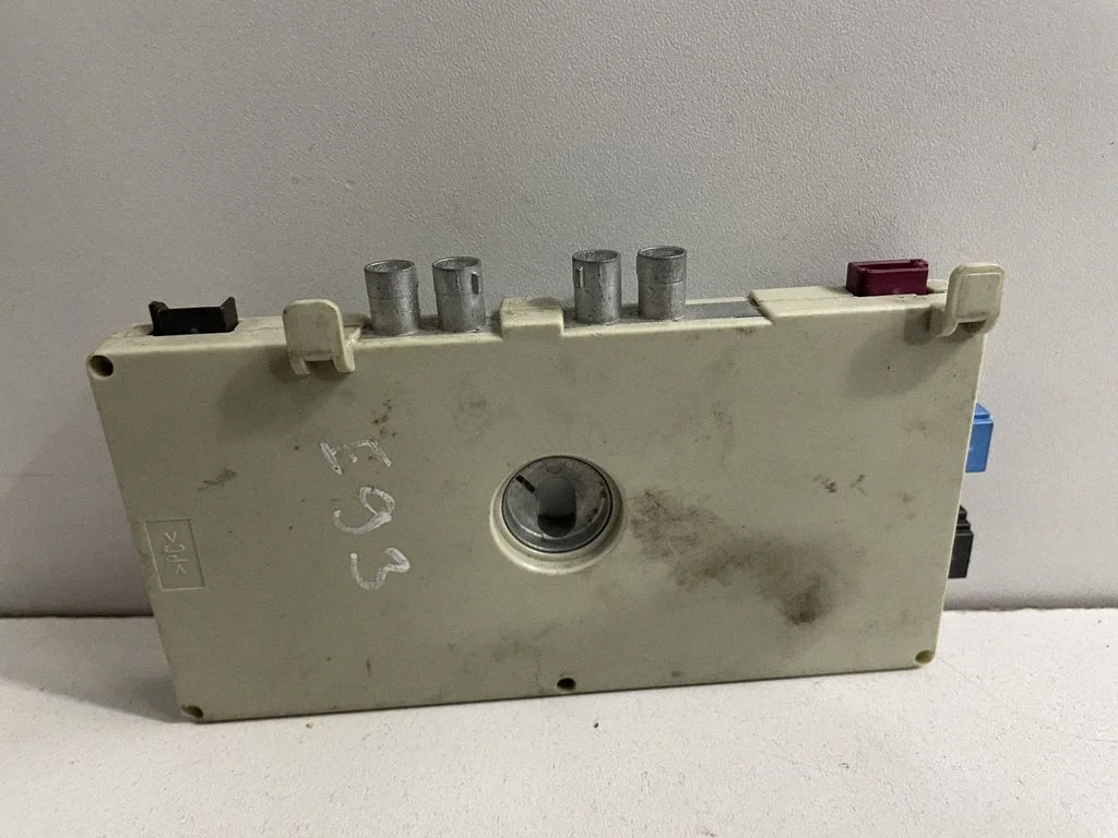 Antenas pastiprinātājs – BMW 3. sērija E92 E93 (2005-2014)
