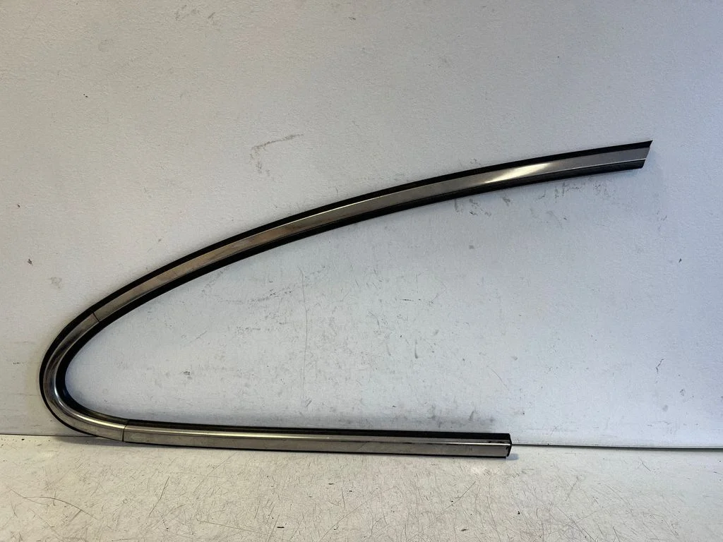 Listwa szyby bocznej tylnej – Honda CR-V (2007-2012)