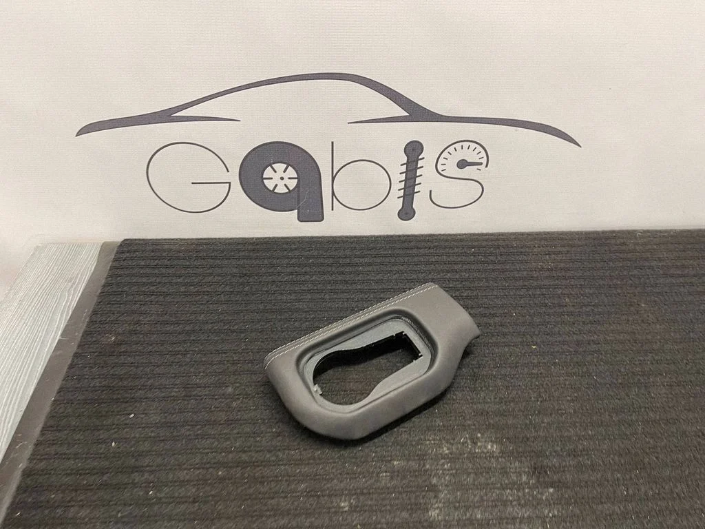 Panel trim – Dodge RAM 1500 DS (2009-)