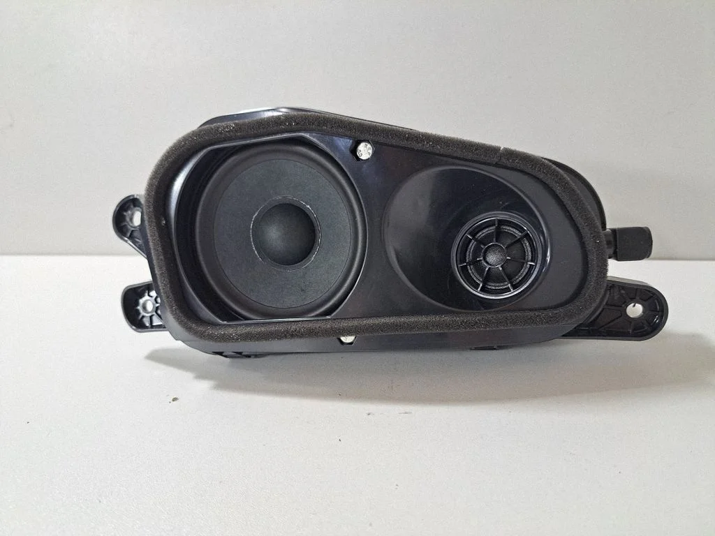 Głośnik w desce rozdzielczej – BMW X6 G06 (2019-)