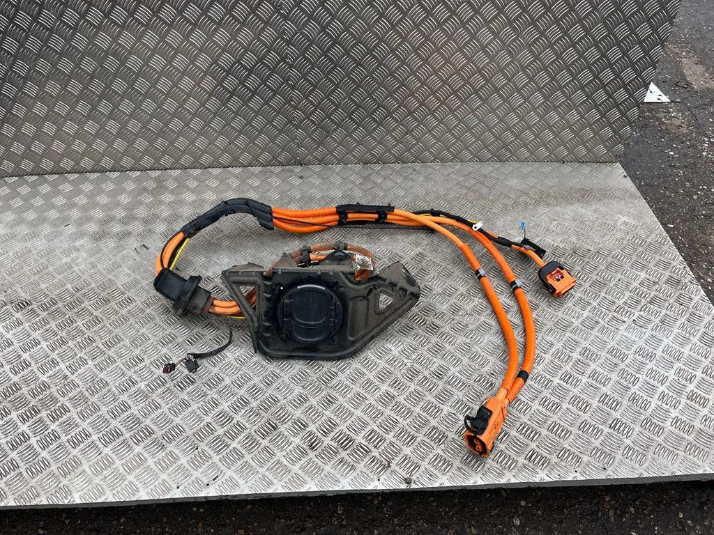 Elektromobilio įkrovimo lizdas