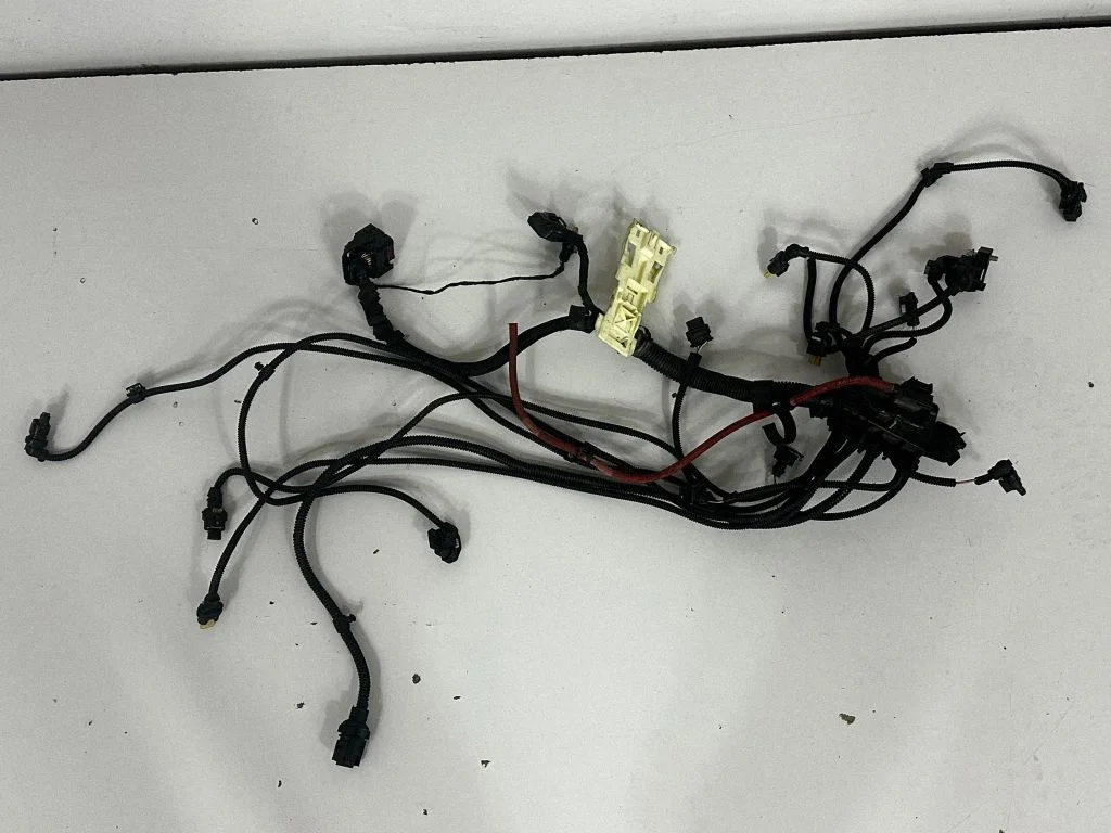 Motora vadu instalācija 8642918