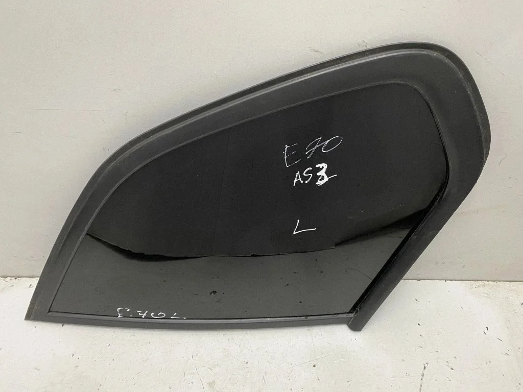 Rear side window – BMW X5 E70 (2006-2013)