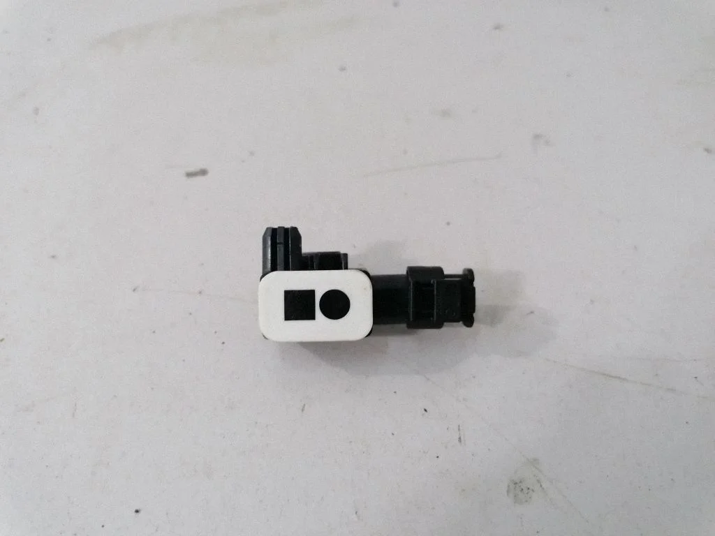 Drošības spilvenu trieciena sensors 9234989