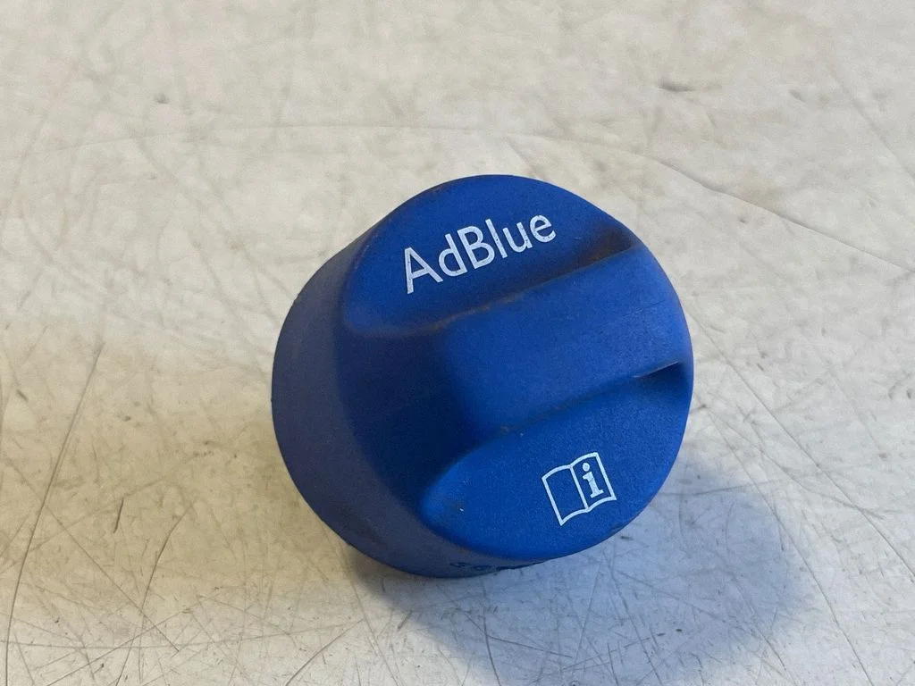 Adblue bakelio dangtelis