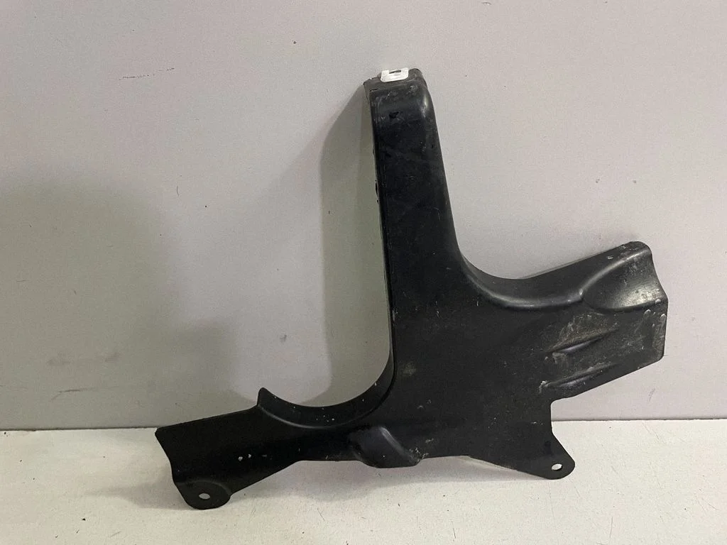 Rear underbody cover/under tray