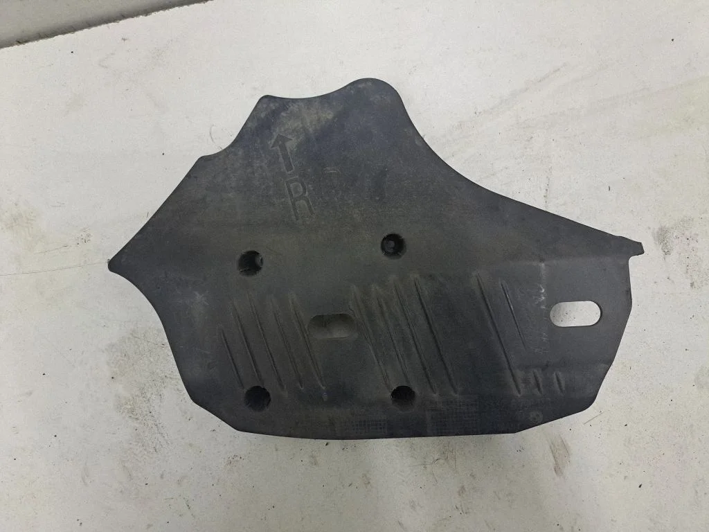 Tagavedrustuse põhjakaitse – BMW 3-seeria F30 F35 F31 (2012-2018)