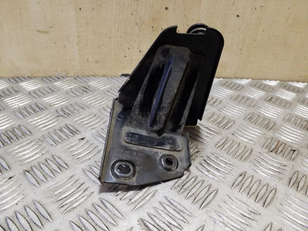 ABS pump bracket – Skoda Superb B8 (3V) (2015-2024)