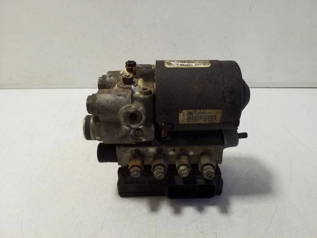 ABS block 7700832771 – Renault Megane I (1995-2002)