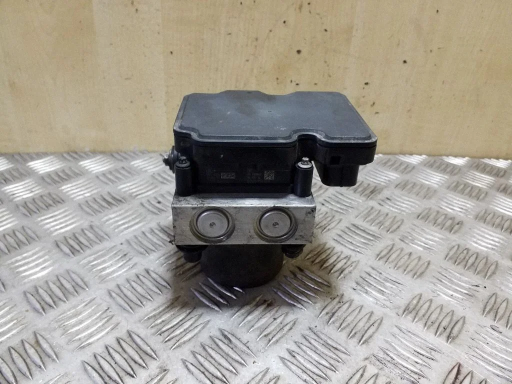 ABS block 476603593R – Renault Master III (2010-2024)