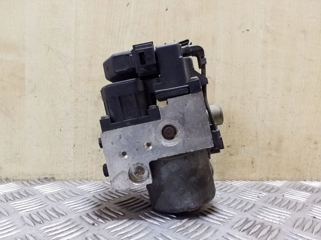 ABS bloks – Audi A4 S4 B5 8D (1999-2000)