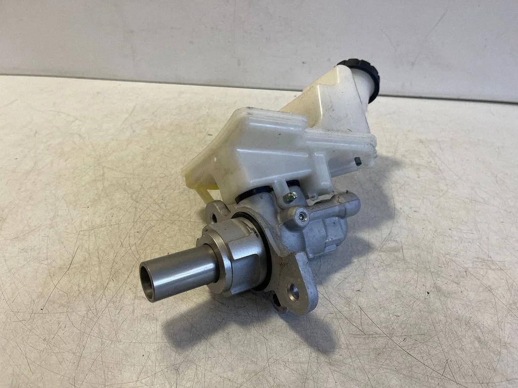 Master brake cylinder A1774304400