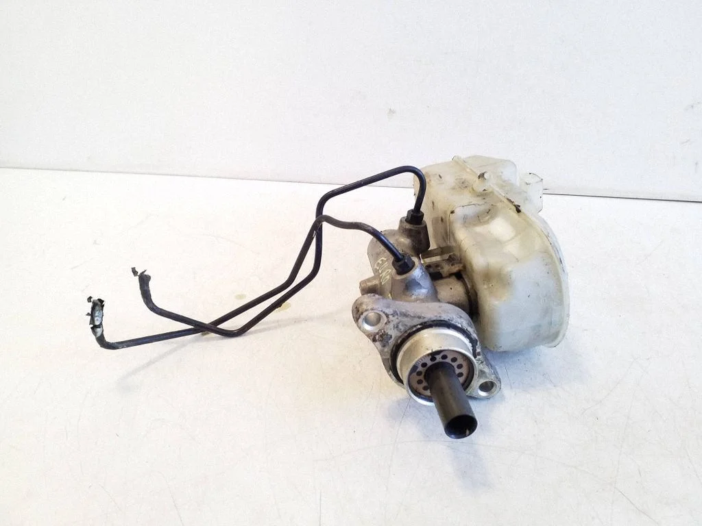 Master brake cylinder 7H0611303A