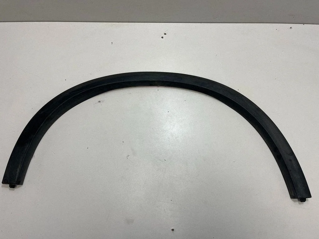 Fender trim (molding) 8499008