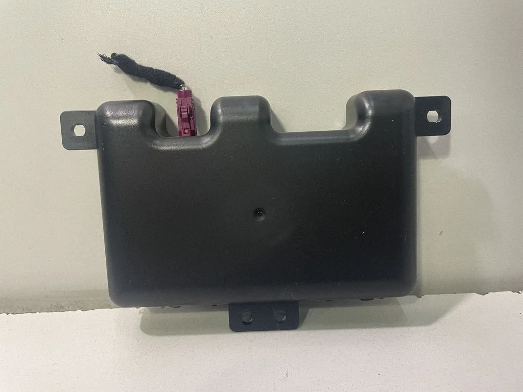 Antena (GPS) – BMW Series 8 M8 F91 F92 G14 G15 (2019-)