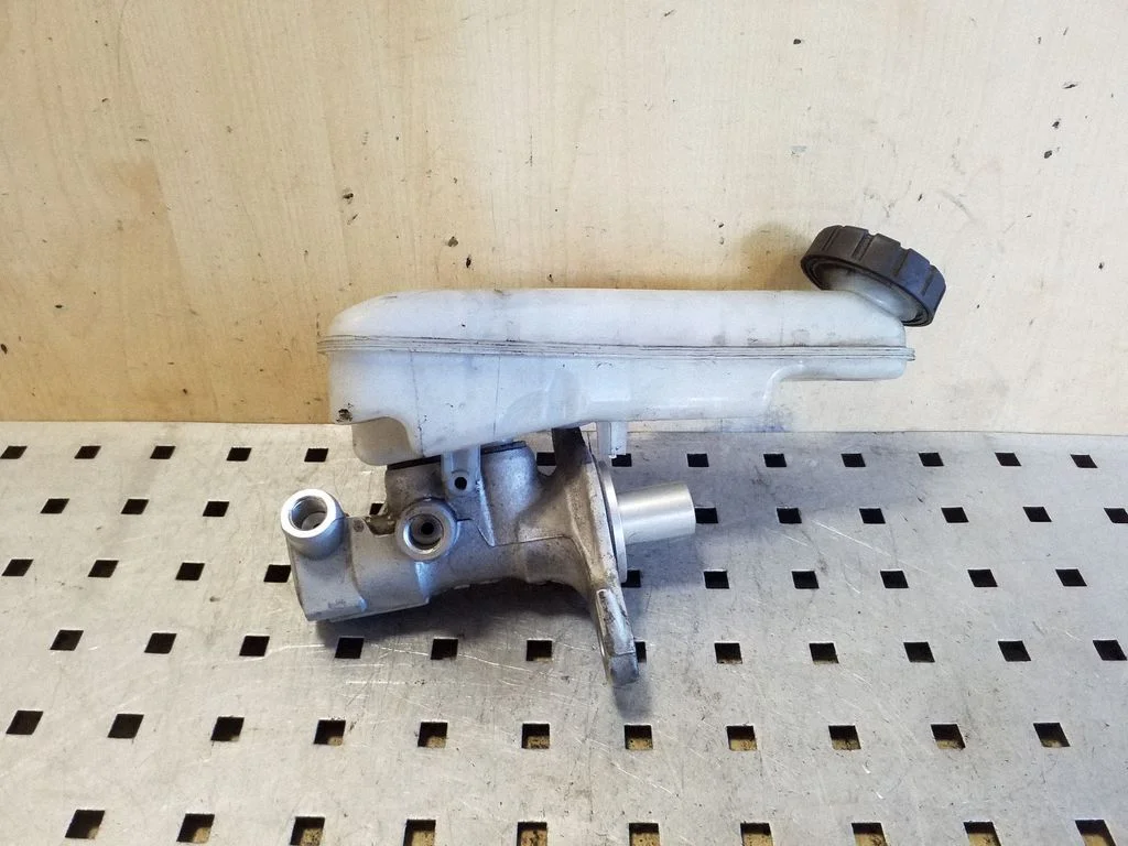 Master brake cylinder 460911794R