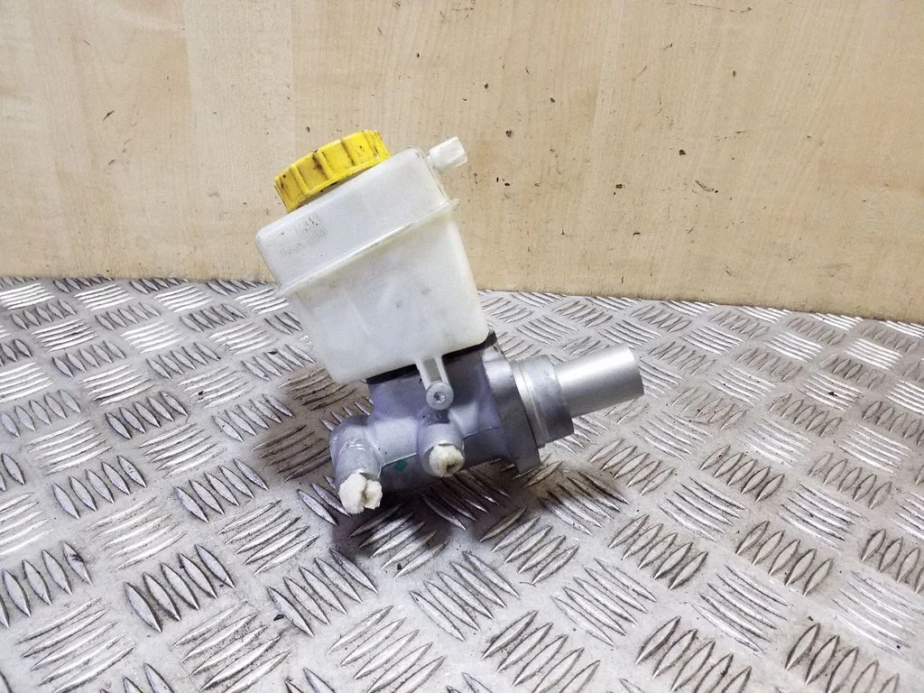 Master brake cylinder 03350886971