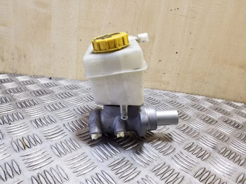 Master brake cylinder 03350886971